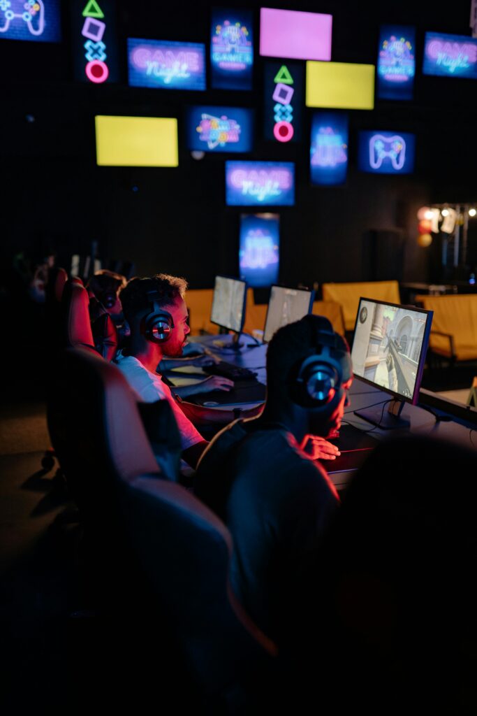 Optimiza tu rendimiento en e-sports con nuestra psicología basada en la ciencia.
En nuestro gabinete de psicología para e-sports, utilizamos técnicas científicas probadas para mejorar el rendimiento y la salud mental de los jugadores. Nuestras sesiones online garantizan confidencialidad y accesibilidad global. Mejora tu concentración, maneja el estrés y alcanza tu máximo potencial con nuestro enfoque personalizado y basado en evidencia.
